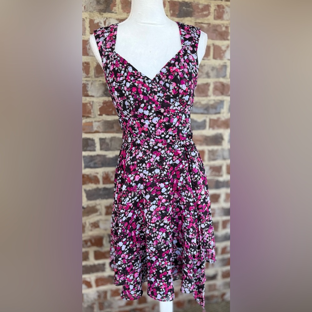 🦋 White House Black Market Floral Sleeveless Dress EUC